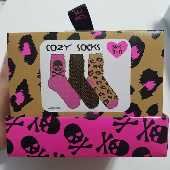 Betsey Johnson Accessories - Betsey Johnson Cozy Socks. NWT.