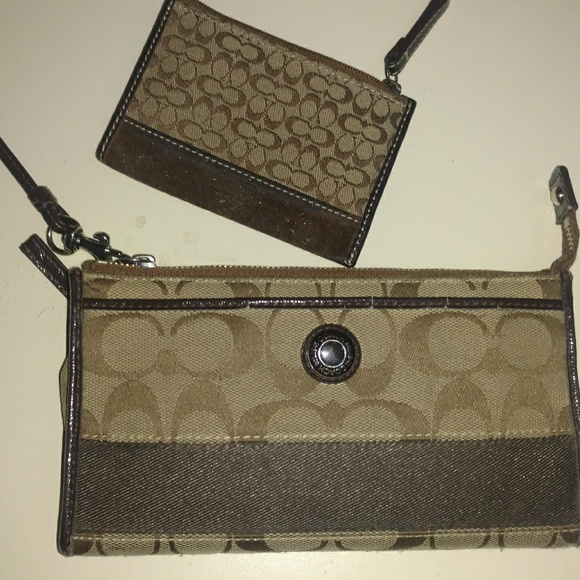 Coach wallet and change purse - Picture 2 of 4