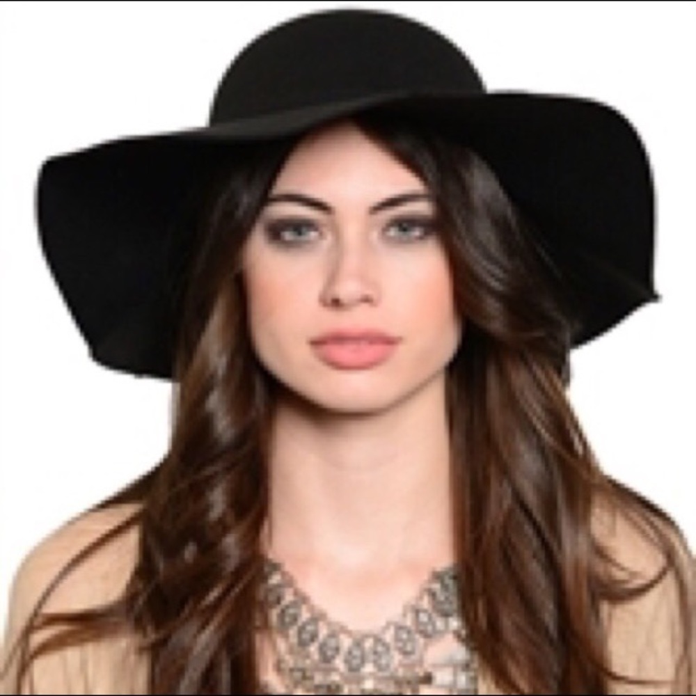 Black wool hat