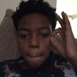 Meet your Posher, Eanyis