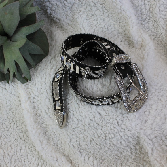 BELT - Picture 2 of 5