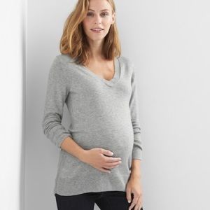 Gap Brooklyn maternity sweater