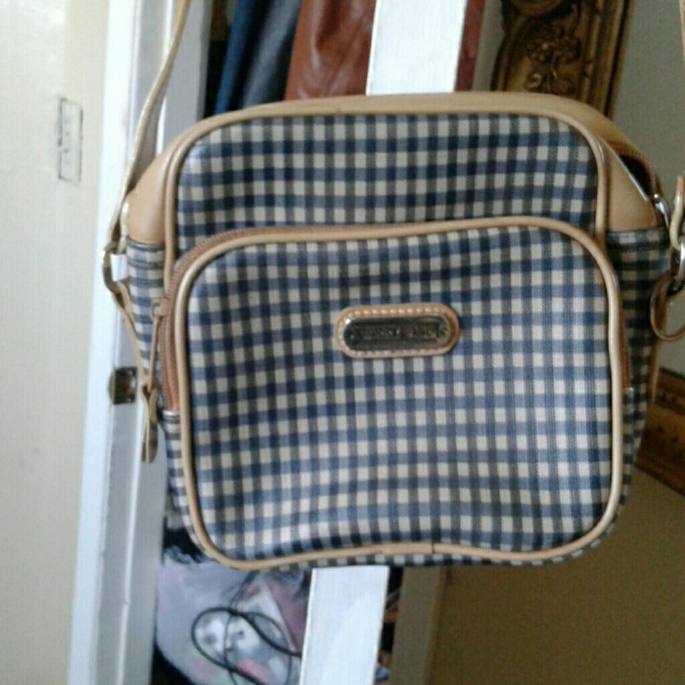 Carryland Purse