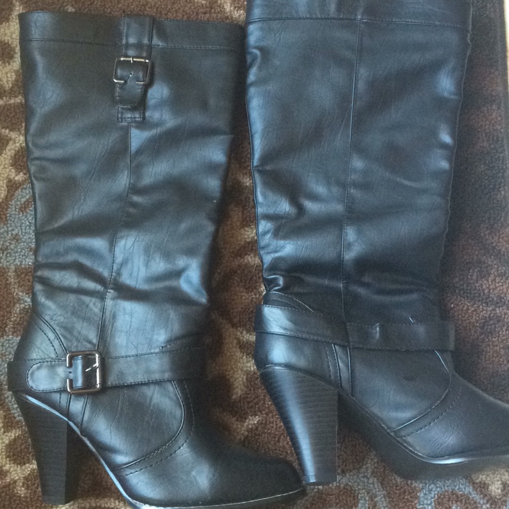 Black boots