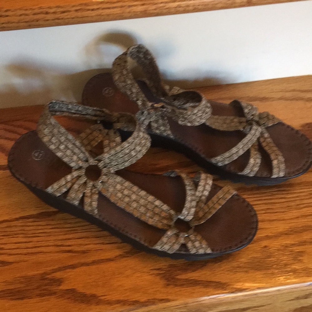 Bernie Mev open toe