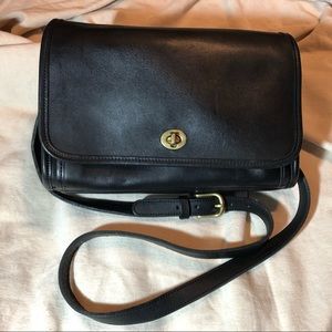 Coach pristine black crossbody handbag design 9812