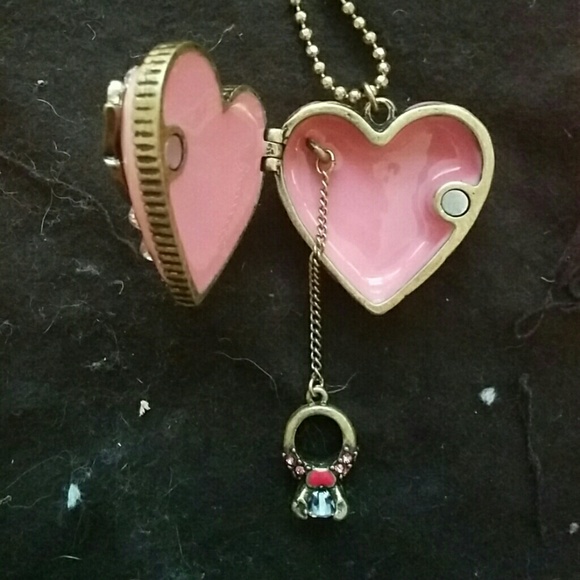 Betsey Johnson Heart Locket - Picture 4 of 7