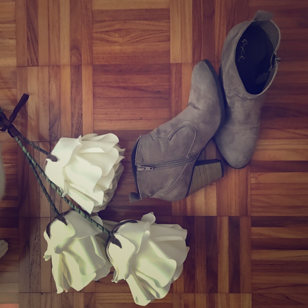 Lavender Cowgirl Booties