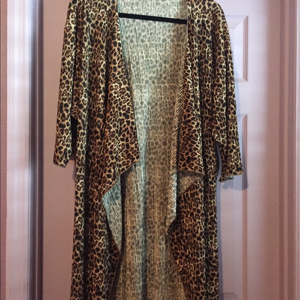 Leopard Shirley..meeowwww