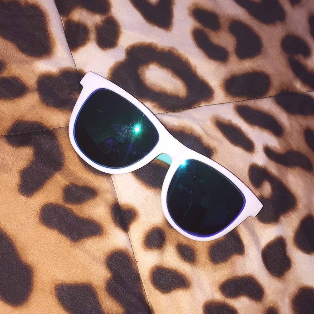 Victoria Secret PINK sunglasses !!