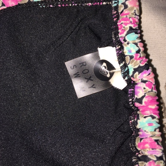 Roxy floral triangle string bikini top - Picture 5 of 5