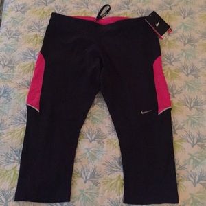 BRAND NEW pink and black crop leggings