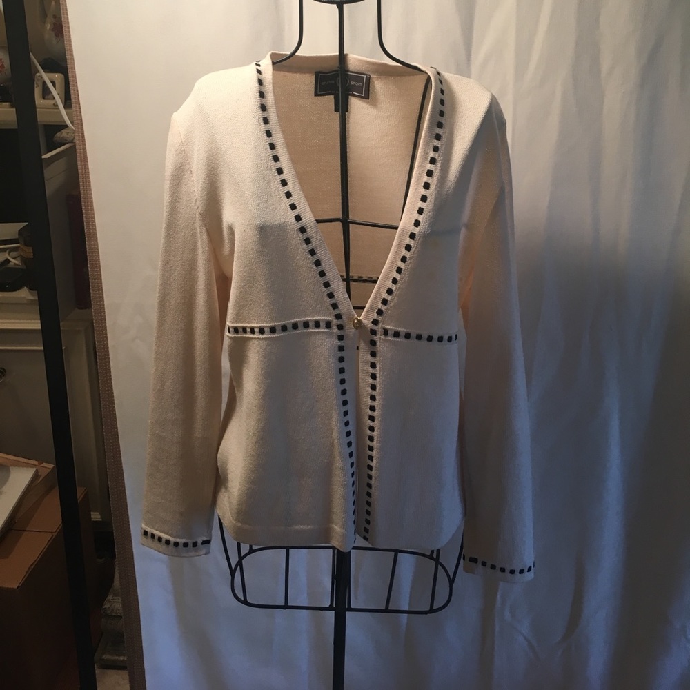 St.John knit sweater