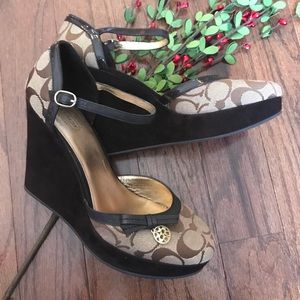 Coach Wedges