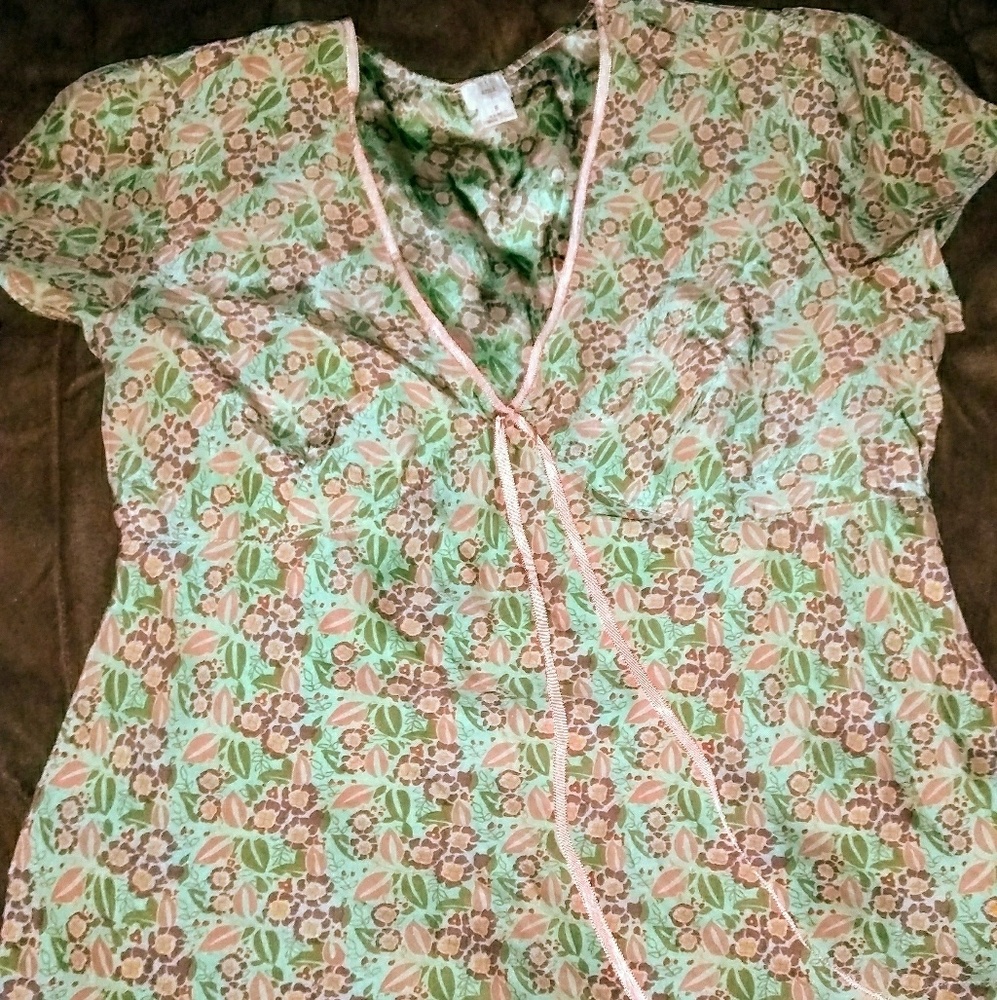 Woman's short sleeve
