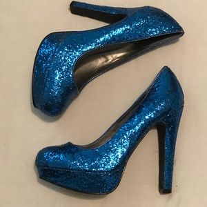 Glitter Guess pumps - size 7