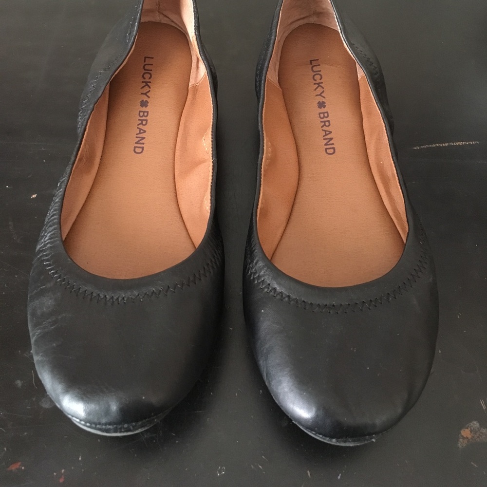 Black Lucky ballet flats