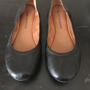 Black Lucky ballet flats