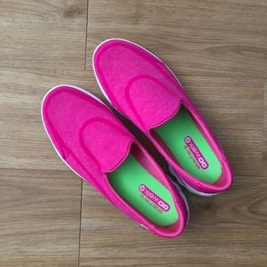 Pink sketchers Walking Shoe