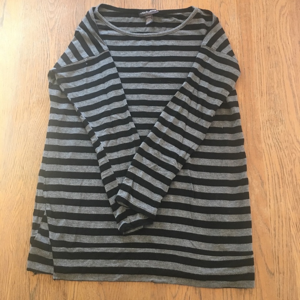 Pea in a Pod maternity shirt