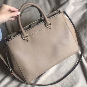 Michael Kors Large Leather Mercer Tote