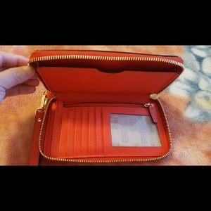 Authentic micheal kors wallet.