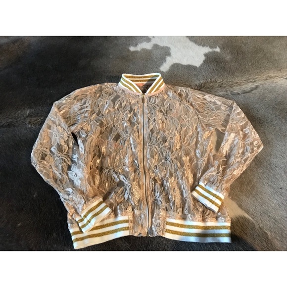 Beautiful lace bomber jacket - Picture 3 of 3