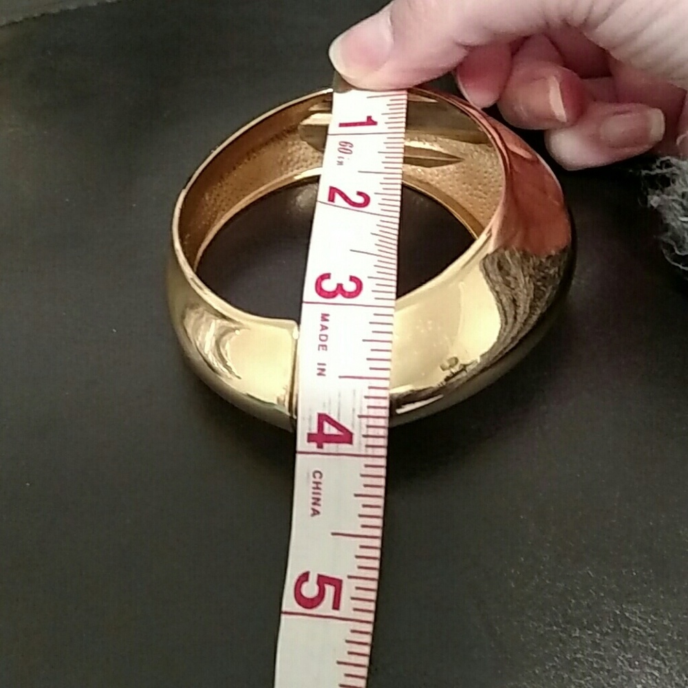 Vintage gold colored bracelet - Picture 5 of 5