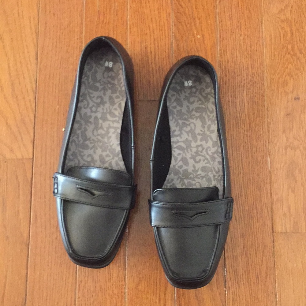 Loafer Shoes (wide width), new without tags
