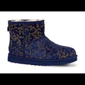 UGG women’s size 8-like new condition