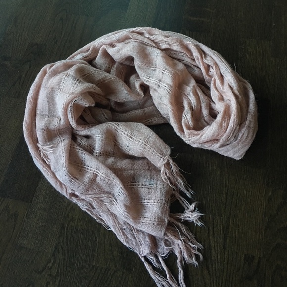 Pink scarf, black and grey beanie, texting gloves - Picture 1 of 3