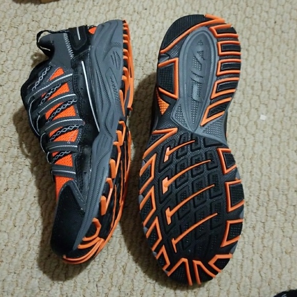 Men's Sneakers - Picture 3 of 3