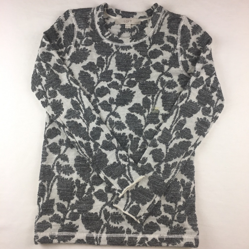 Loft NWOT Gray and White Floral Sweater Size XXSP