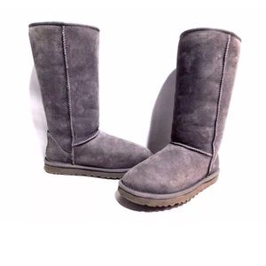 UGG Australia Womens Classic Tall Suede Boot Gray