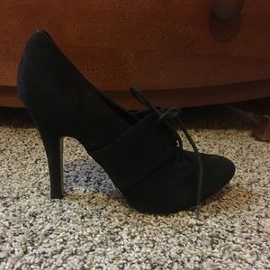 Forever twenty one black heel