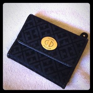 Tommy Hilfiger Trifold Wallet