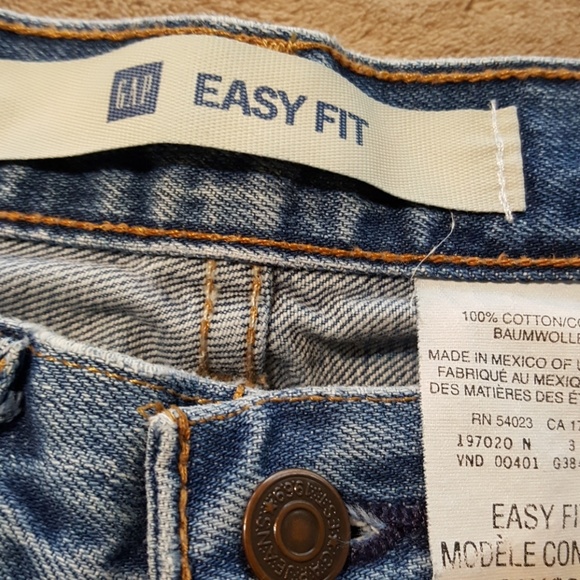Men's GAP Easy Fit Modele Comfort Jeans. 31"x 28". - Picture 6 of 8