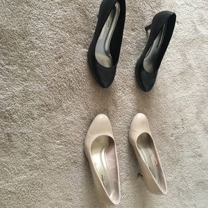 Two pairs Karmen pumps