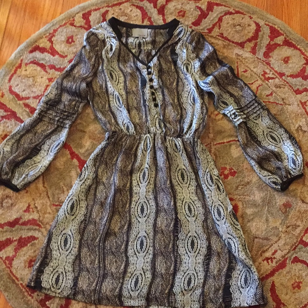 Aryn K Size XS long sleeve dress NWOT