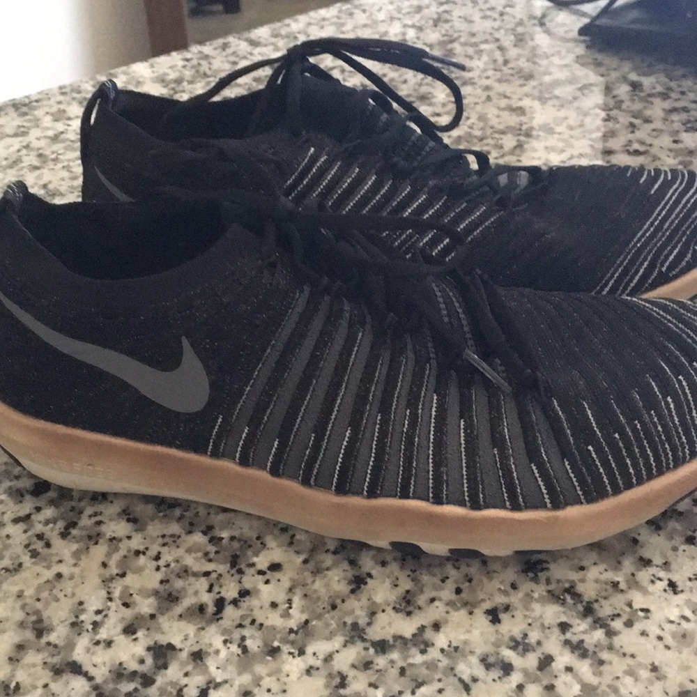 Nike Flyknit Frees