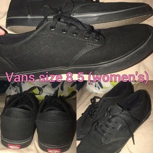 Women’s black vans