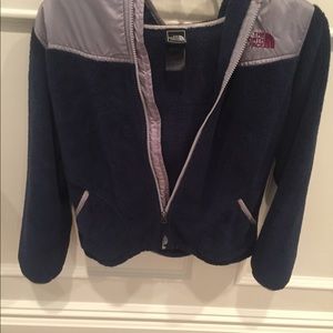 Girls North Face OSO Hoodie.
