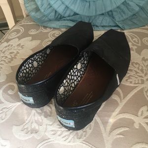 Tom’s Black Glitter shoe size 8
