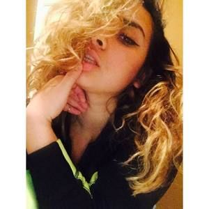 Meet your Posher, Jade