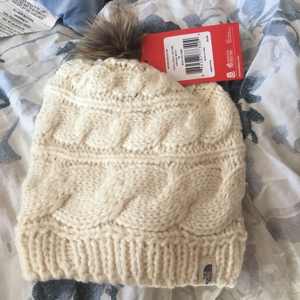 North Face Women's Pom Pom winter hat