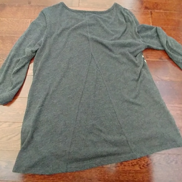 Adorable dark grey cotton top - Picture 3 of 3