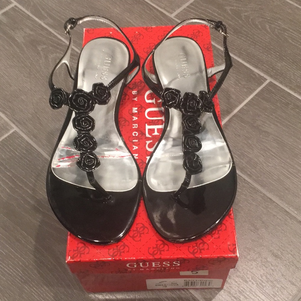 GUESS Patent Leather Rose Flat
