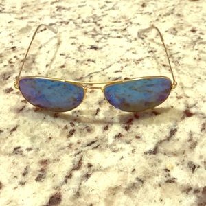Polarized Ray Bans w blue lenses