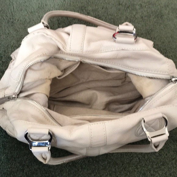 Cleaning out the clutter!!! Open 2 best offer - Picture 3 of 3