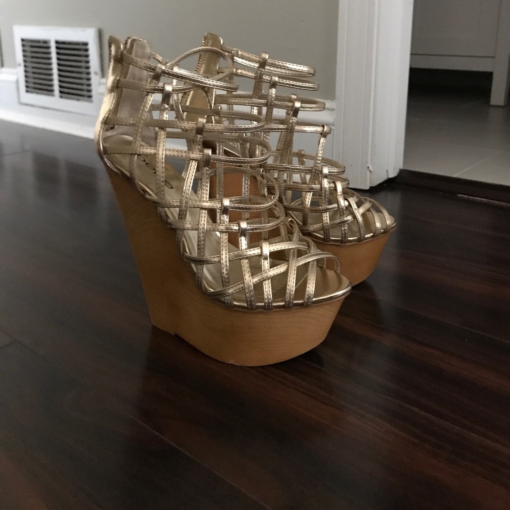 Golden wedges ( only used once)